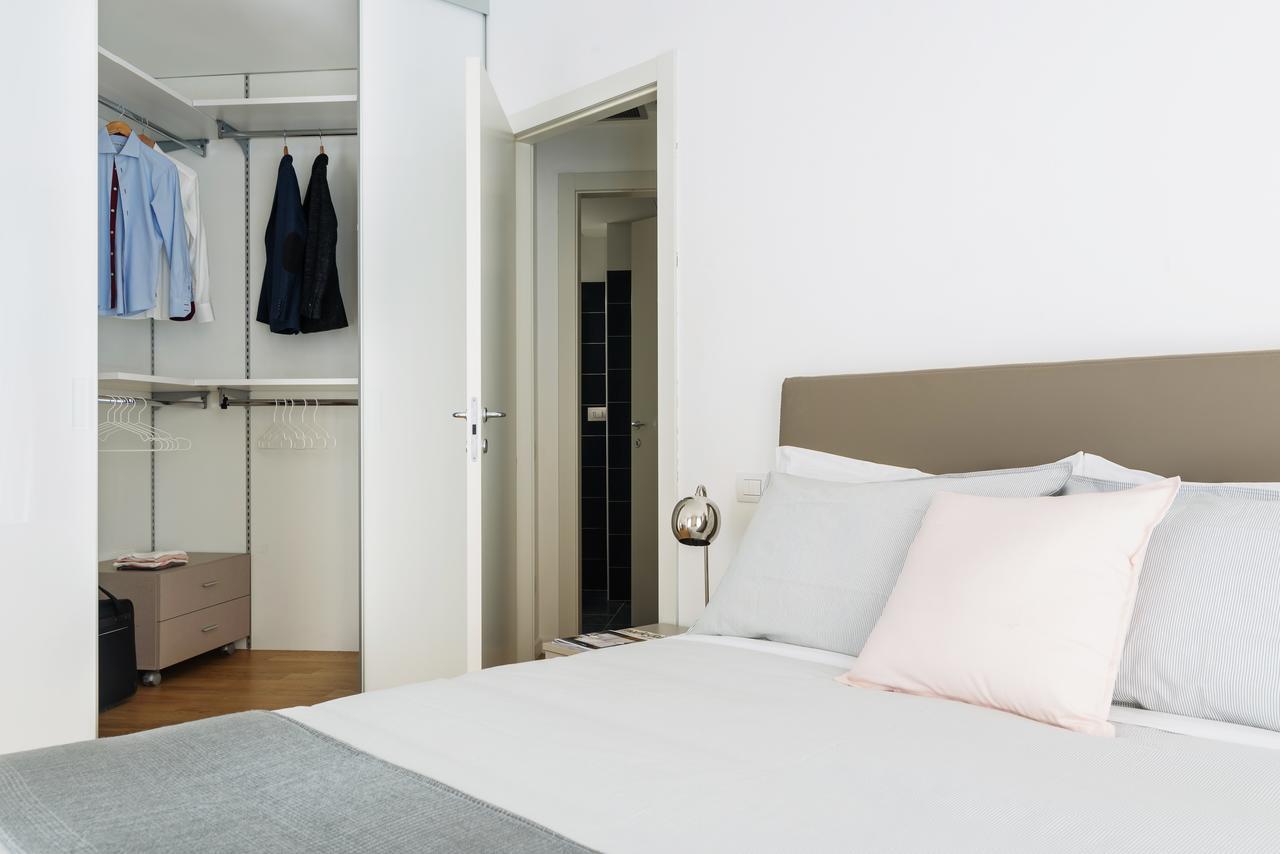 Joivy Sunny 1-Bed Flat With Balcony Apartment Milano Ngoại thất bức ảnh